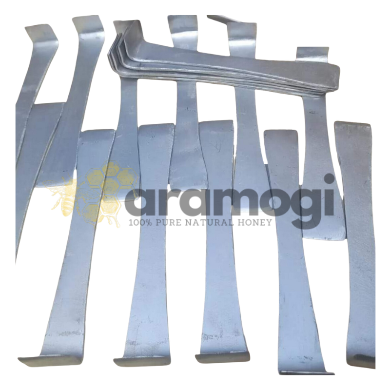 Jaramogi Galvanised Hive Tool